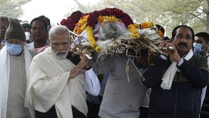 पंतप्रधान नरेंद्र मोदी यांच्या आई हिराबेन मोदी यांचं निधन